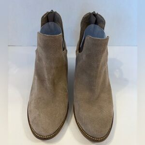 Blondo tan suede waterproof booties ankle boots size 9 M